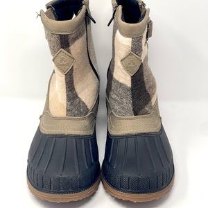 Kamik Womens Avelle Waterproof boots Sz 10